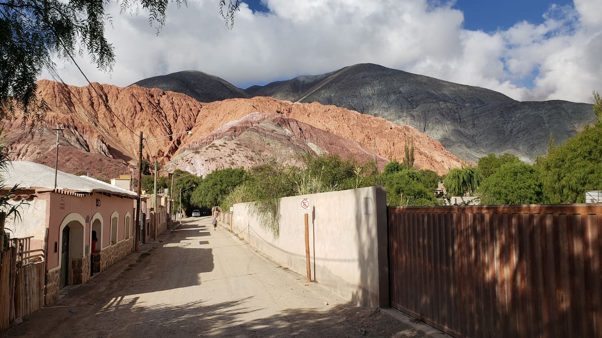 Paisajes imponentes y cultura intacta: el pueblito jujeño sacado de un cuento de hadas que es de los más elegidos por los turistas