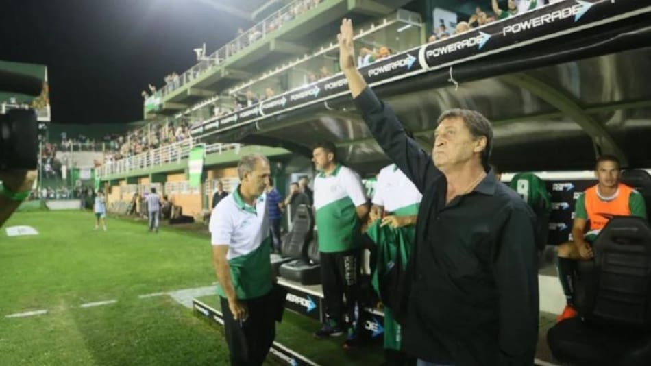 Julio César Falcioni en Banfield. Foto: NA.