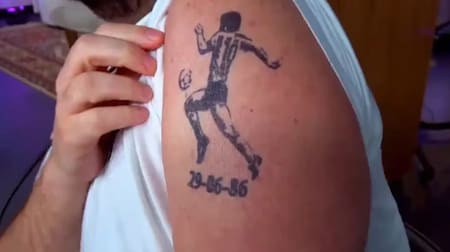 El tatuaje de Damián Betular. Foto: captura