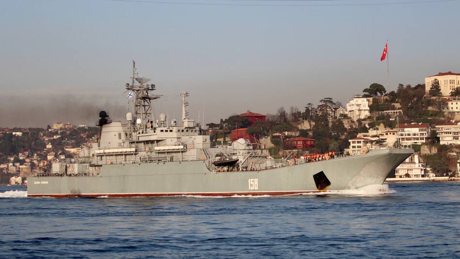 El buque ruso "Caesar Kunikov" destruido por Ucrania en el mar Negro. Foto: Reuters.