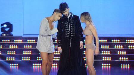 Homenaje de Cinthia Fernández a Gustavo Cerati