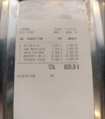 El ticket de una comida en Cucina Paradiso, el restaurante de Donato de Santis.