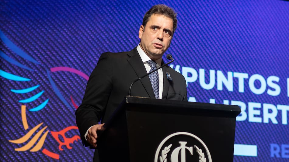 Lisandro Catalán, ministro del Interior.