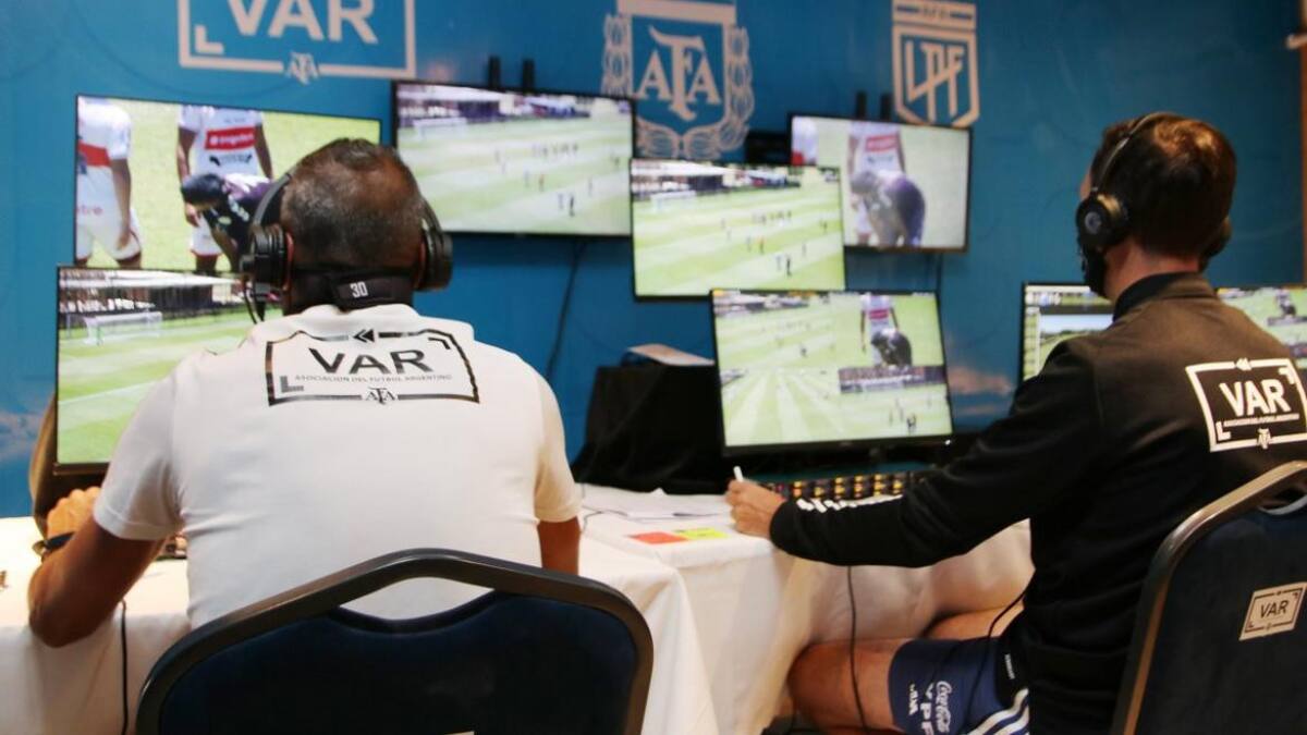 VAR, Fútbol Argentino. Foto: Twitter AFA.