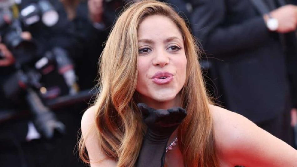 Shakira, NA