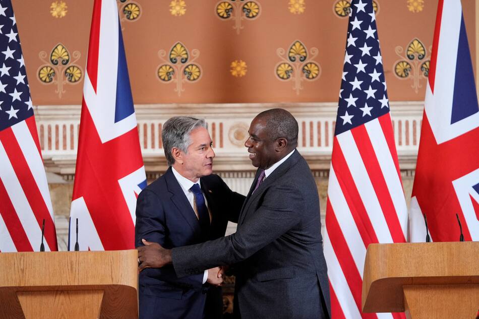 Antony Blinken y David Lammy. Foto: Reuters.