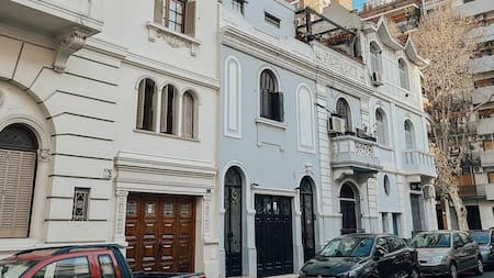 Escapadas con encanto en Buenos Aires: la calle que transporta a Europa y a otra época con su arquitectura, ideal para sacar fotos