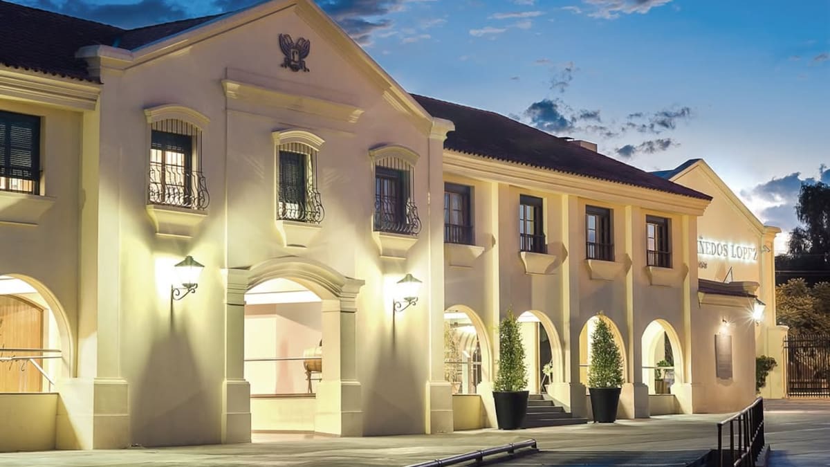 Hotel del Cielo Chateau Montchenot