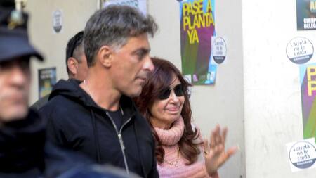 Saludo de Cristina Kirchner tras el atentado en su contra. Foto: Telam.