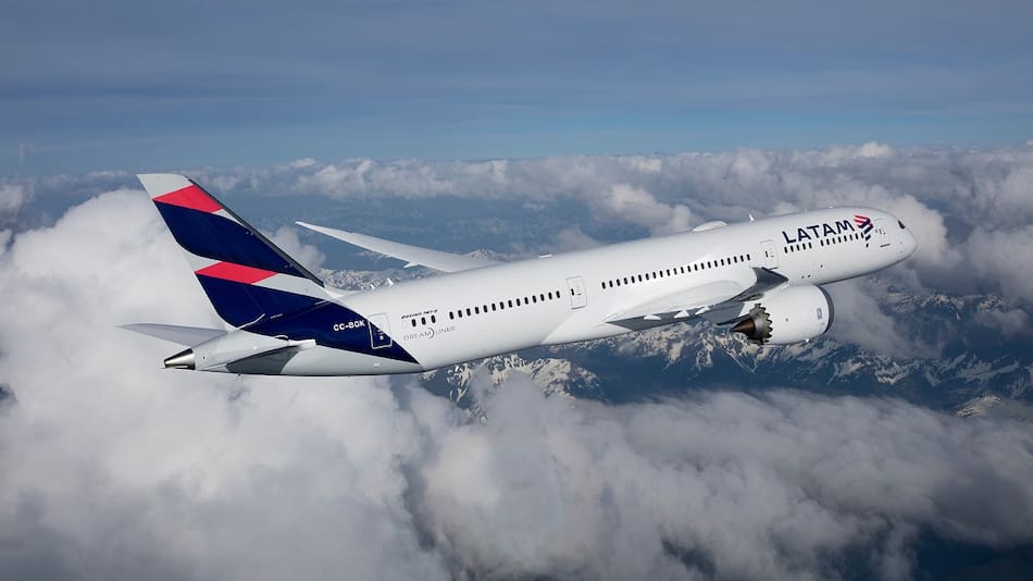 Avión de la aerolínea LATAM Airlines.