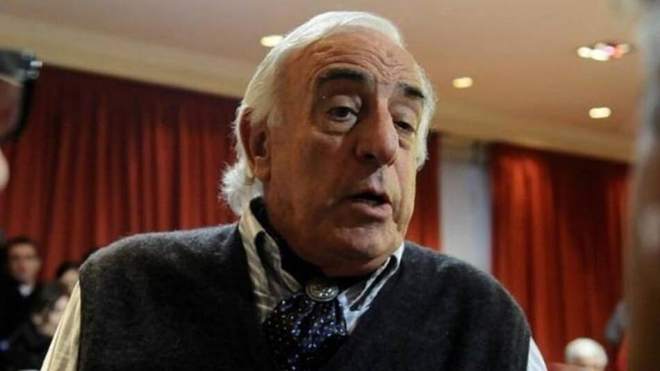 Roberto Fernández, UTA