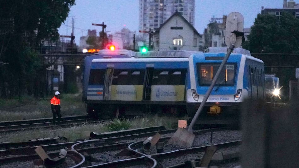 Descarrilamiento del tren Sarmiento en la estación Liniers.