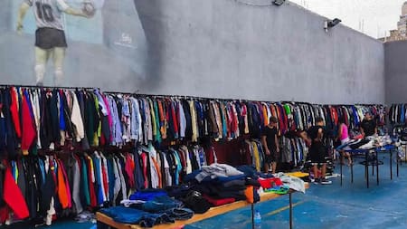Furor por Yankylandia, la feria que arrasa en Buenos Aires: no tiene ubicación fija y vende ropa importada desde $3.000