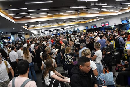 Cancelaciones y demoras en el aeroparque Jorge Newbery. Foto: Télam.