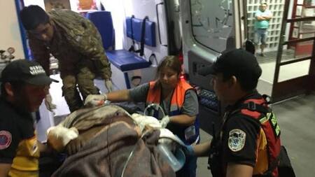 Tragedia de micro en Mendoza - Traslado de heridos