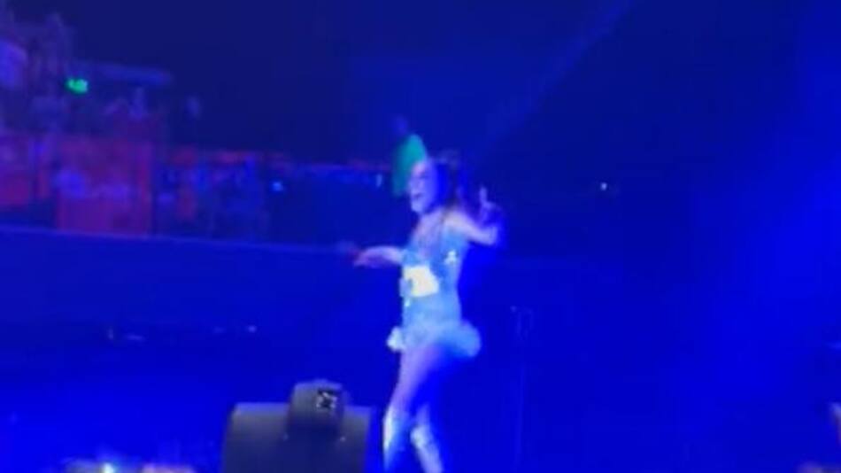 Lali en su show. Foto: captura.