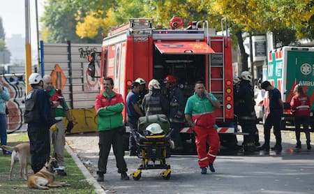 Derrumbe en una vivienda de dos pisos en el barrio porteño de Floresta. NA