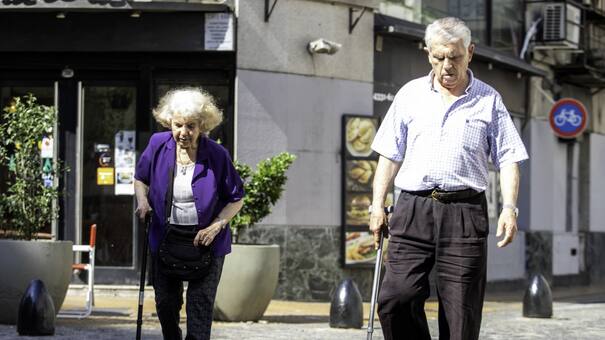 ANSES anunció cambios en las fechas de cobro por el feriado: cuándo cobrarán los jubilados y pensionados