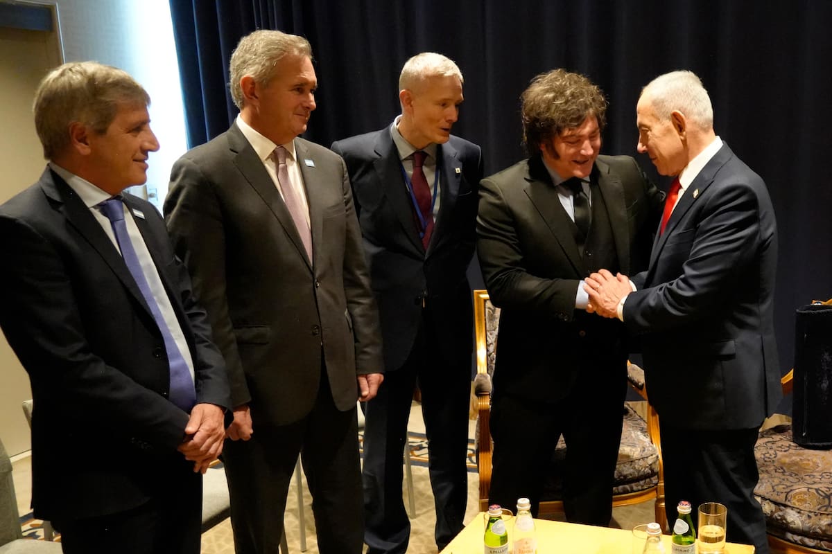 Javier Milei y Benjamín Netanyahu mantuvieron una reunión en EEUU junto a otros directivos argentinos e israelíes.