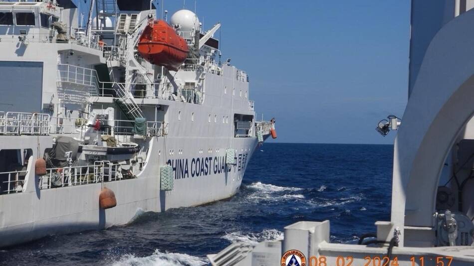 Buque de la Guardia Costera Filipina. Foto: EFE.