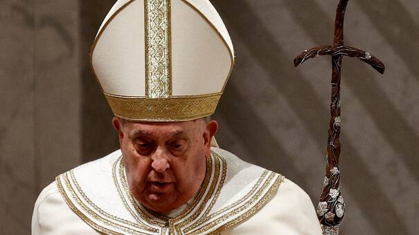 La emotiva carta de una niña española que sufrió neumonía bilateral al papa Francisco: "¡Pronta recuperación!"