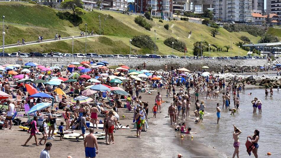 Mar del Plata, Costa Atlántica, playa, turistas, NA