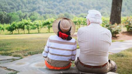 Ancianos. Foto: Unsplash.