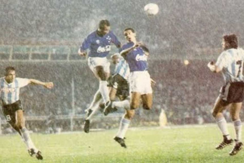 Cruzeiro y Racing disputaron la Supercopa 1992. Foto: Archivo.