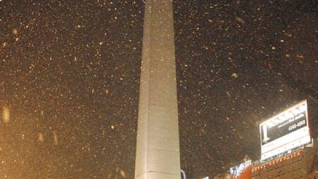 Nieve en Buenos Aires. Foto: NA