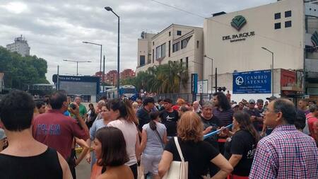 Cortes de luz en Villa del Parque: vecinos indignados cortan las vías del tren, Twitter