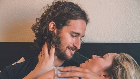 La dependencia emocional puede manifestarse en relaciones de pareja, amistades o incluso con familiares. Fuente: Unsplash.