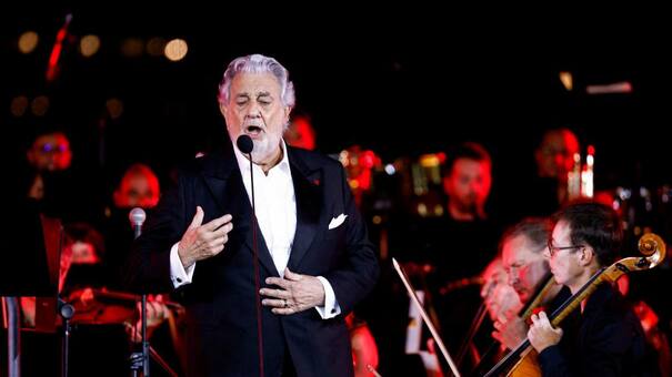 Cancelaron un show de Plácido Domingo en Chile por su vinculación con la secta de Villa Crespo