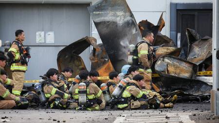 Incendio en una fábrica en Corea del Sur. Foto: Reuters.