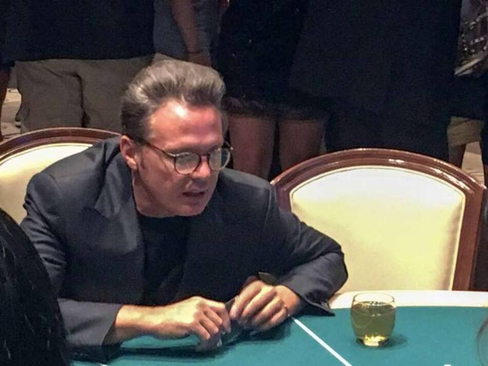 Luis Miguel apareció en un casino y sus fans enloquecieron