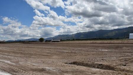Canchas de fútbol fantasma en San Luis. Foto: Gentileza Clarin.