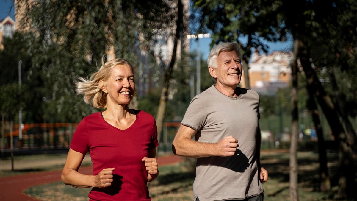 El deporte perfecto para mayores de 70 años: mejora la salud, fortalece el cuerpo y ayuda a mantenerse activo