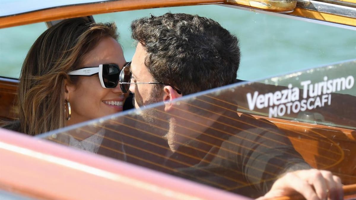 Jennifer López y Ben Affleck llegaron a Venecia, EFE