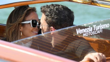 Jennifer López y Ben Affleck llegaron a Venecia, EFE