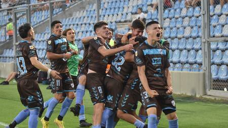 Platense vs Huracán, Copa de la Liga. Foto: Télam