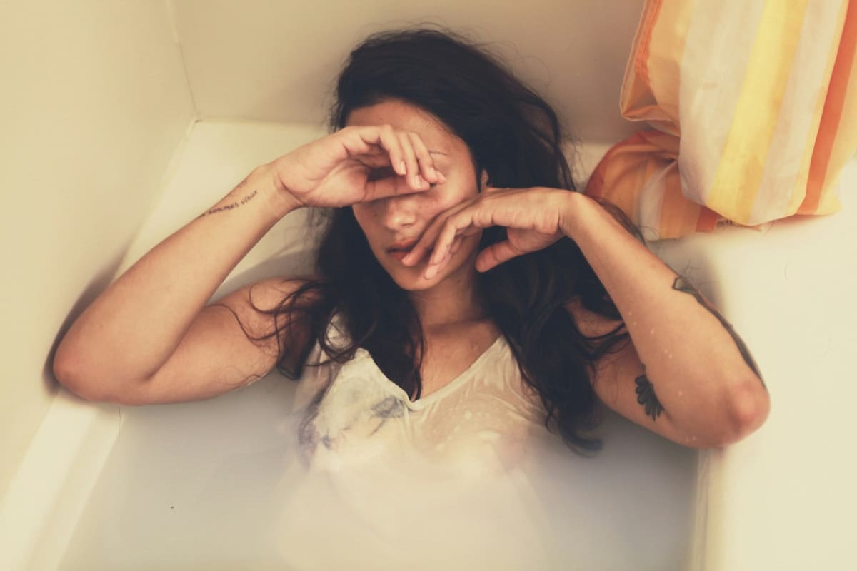Suicidio; ansiedad; depresión; tristeza. Foto: Unsplash.
