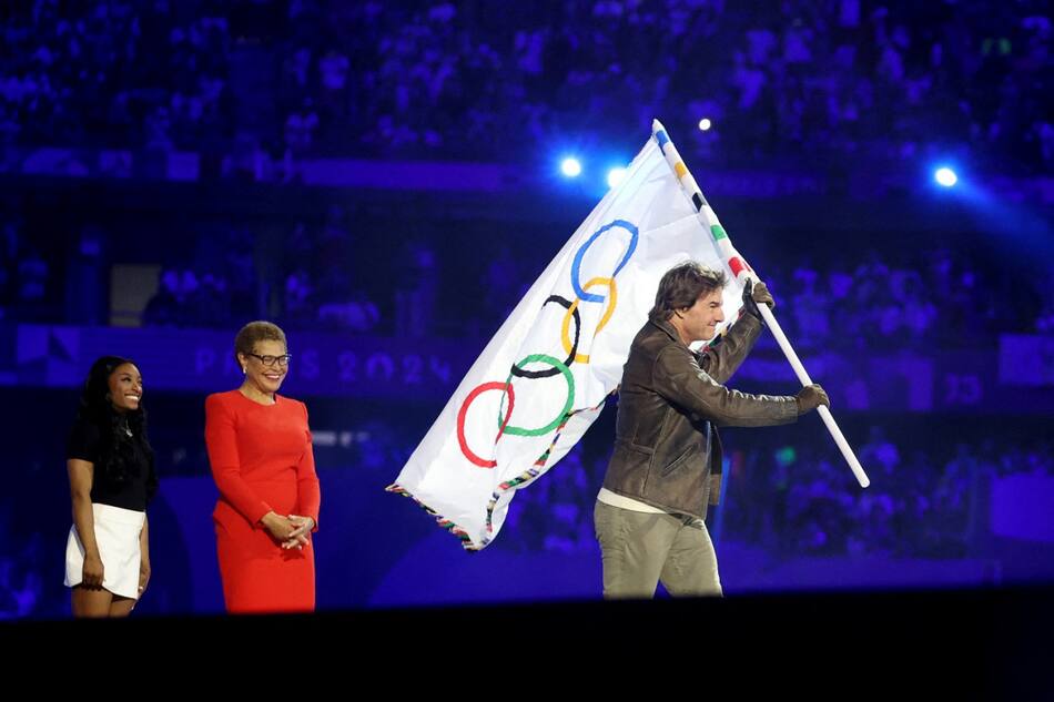 Tom Cruise en el cierre de los Juegos Olímpicos de París 2024. Foto: Reuters