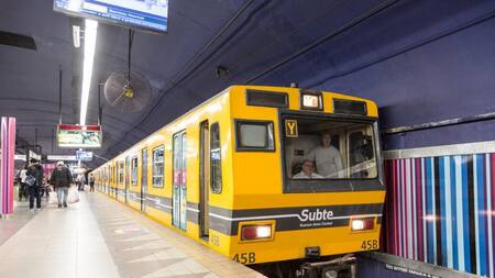 Subte Línea E