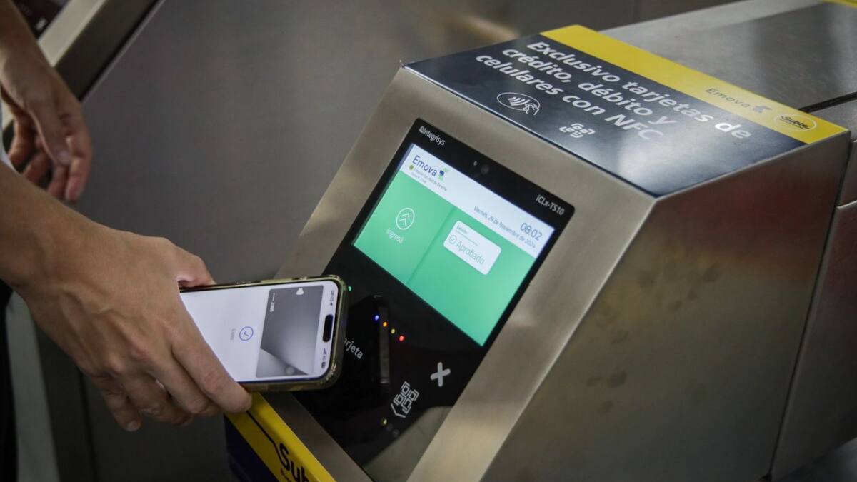 Nuevas formas de pago en el subte. Foto: X @jorgemacri.