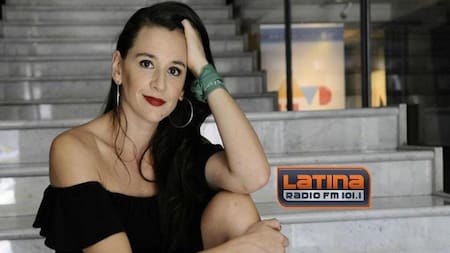 Laura Azcurra, teatro 1170 x 780, Toc Toc, Radio Latina