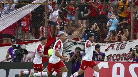 El festejo de Fabio Pereyra; Huracán vs. San Lorenzo. Foto: NA (Juan Foglia)