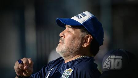 Diego Maradona, DT de Gimnasia de La Plata, fútbol, NA