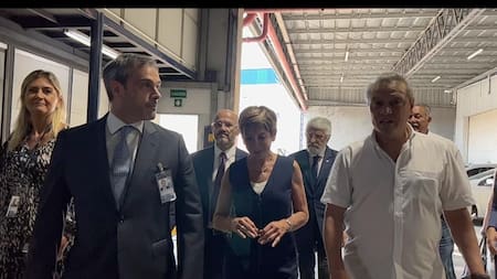 Primera importación courier para empresas pymes. Foto: Prensa Aduana.