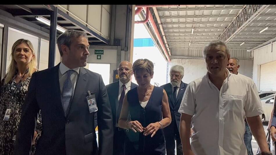 Primera importación courier para empresas pymes. Foto: Prensa Aduana.