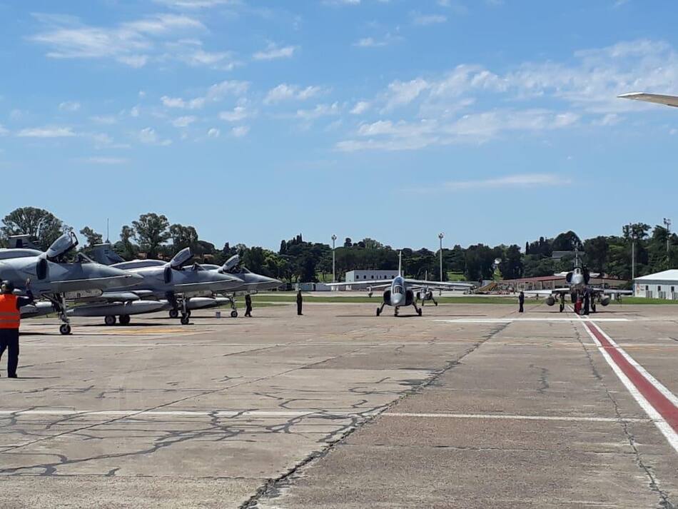 Avión de la seguridad de Estados Unidos por la seguridad de Trump