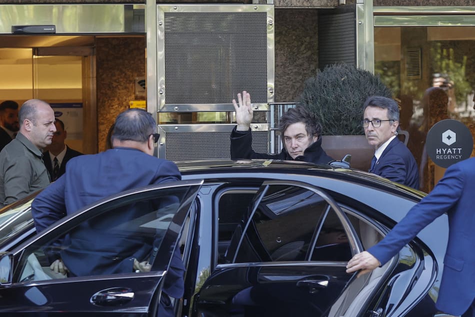 Javier Milei en su llegada a Madrid, España. Foto: EFE.